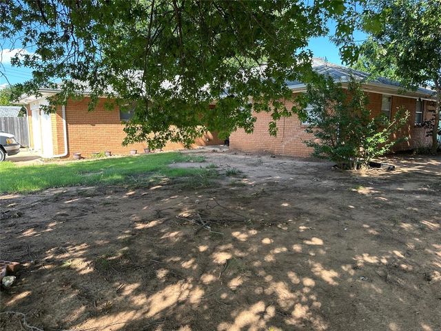 101 Burton Place, Edmond, OK 73013
