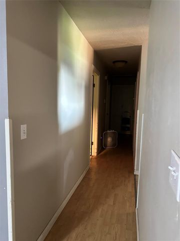 101 Burton Place, Edmond, OK 73013