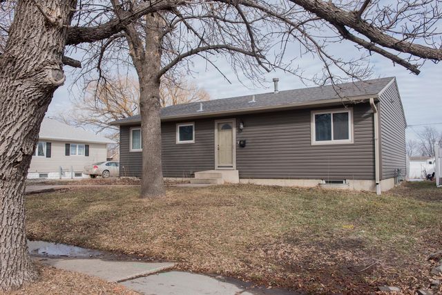 45 Center Street, West Fargo, ND 58078