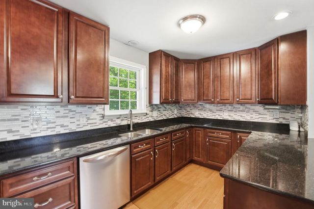 11057 EGGBORNSVILLE RD, Rixeyville, VA 22737