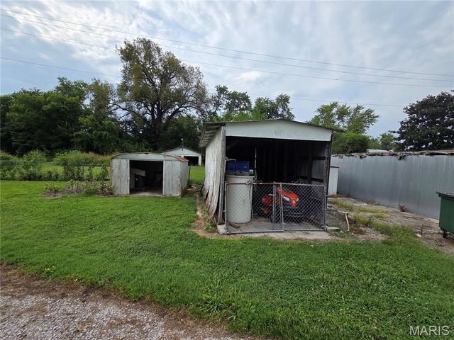 2211 State Street, East Carondelet, IL 62240