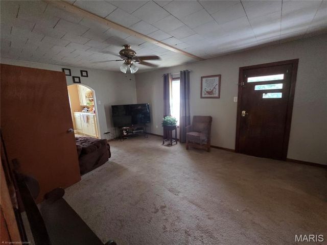 2211 State Street, East Carondelet, IL 62240