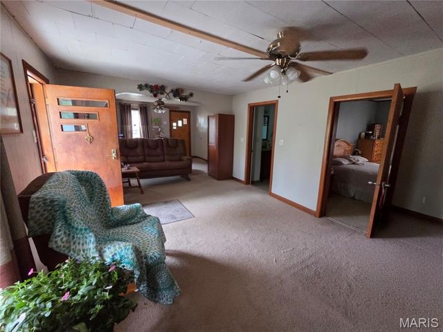 2211 State Street, East Carondelet, IL 62240