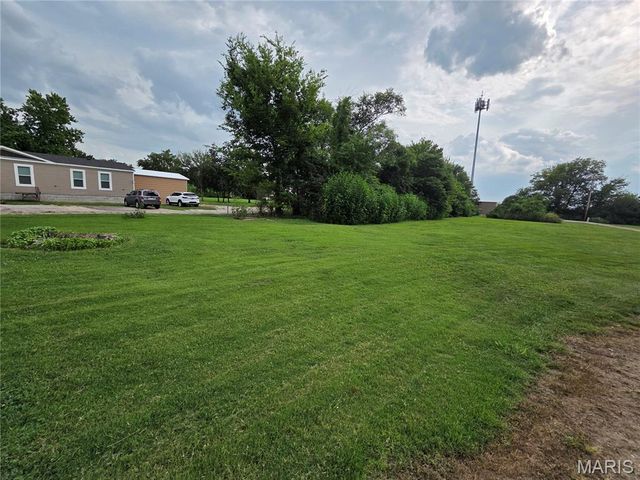 2211 State Street, East Carondelet, IL 62240