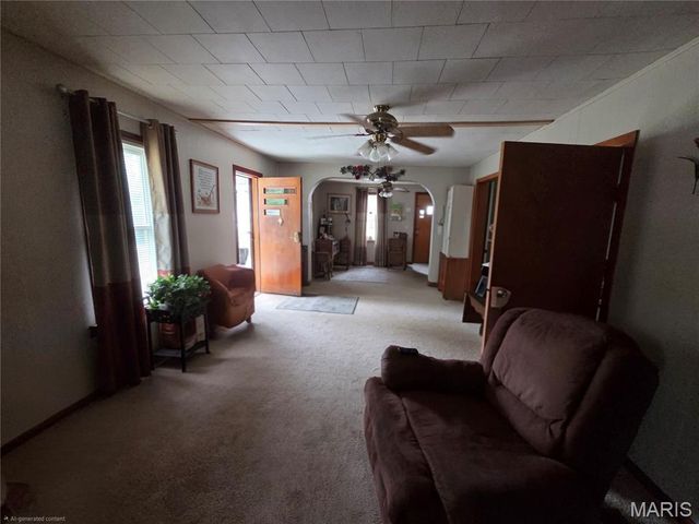 2211 State Street, East Carondelet, IL 62240