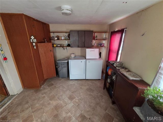 2211 State Street, East Carondelet, IL 62240