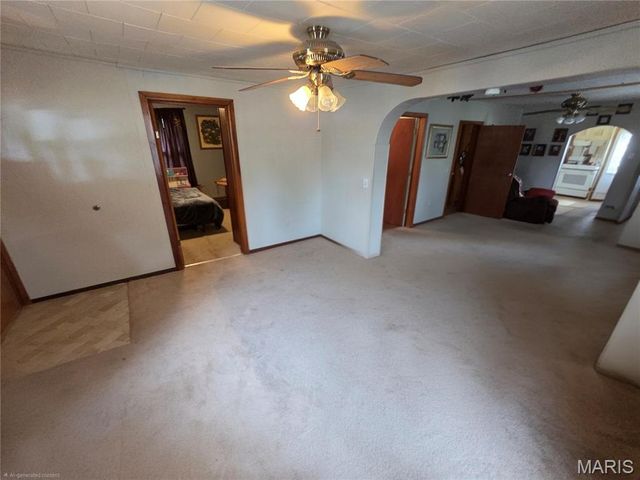 2211 State Street, East Carondelet, IL 62240