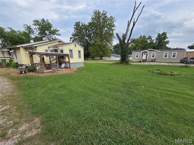 2211 State Street, East Carondelet, IL 62240