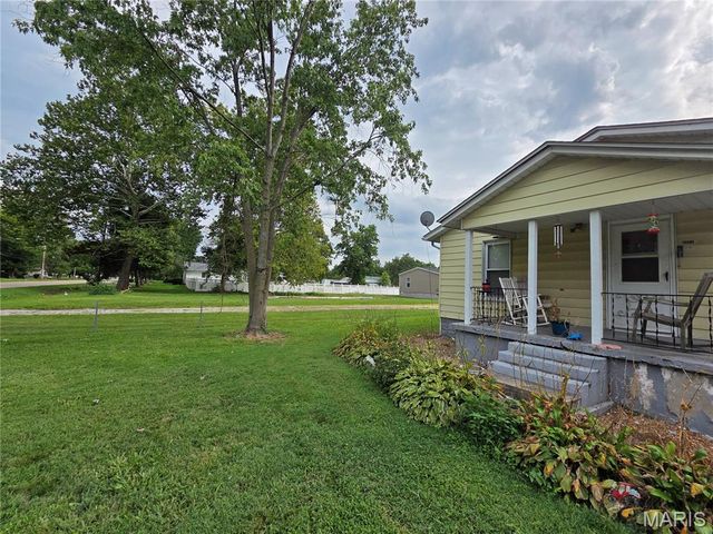 2211 State Street, East Carondelet, IL 62240