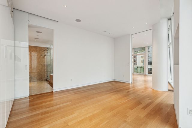 1918 Olive Street 2703, Dallas, TX 75201