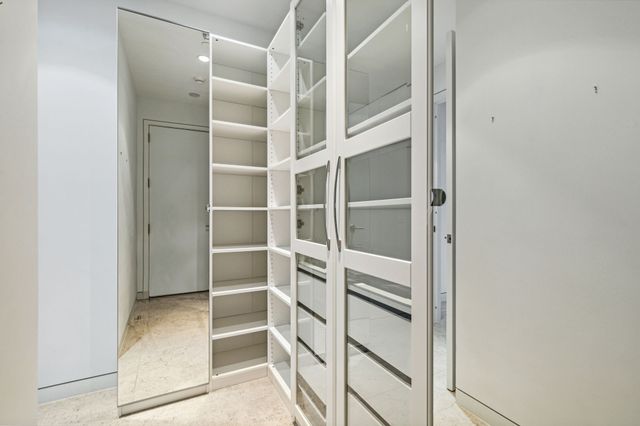 1918 Olive Street 2703, Dallas, TX 75201