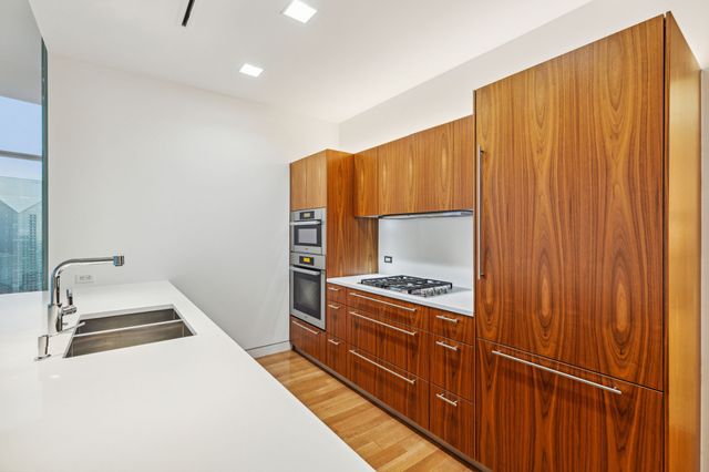1918 Olive Street 2703, Dallas, TX 75201