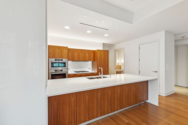 1918 Olive Street 2703, Dallas, TX 75201