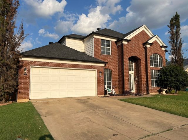 4611 Shorewood Drive, Arlington, TX 76016