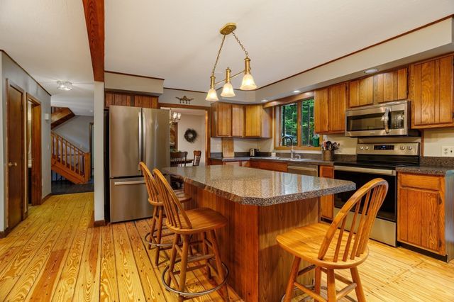 288 Granite St, Leominster, MA 01453