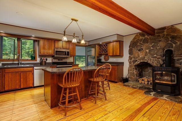 288 Granite St, Leominster, MA 01453