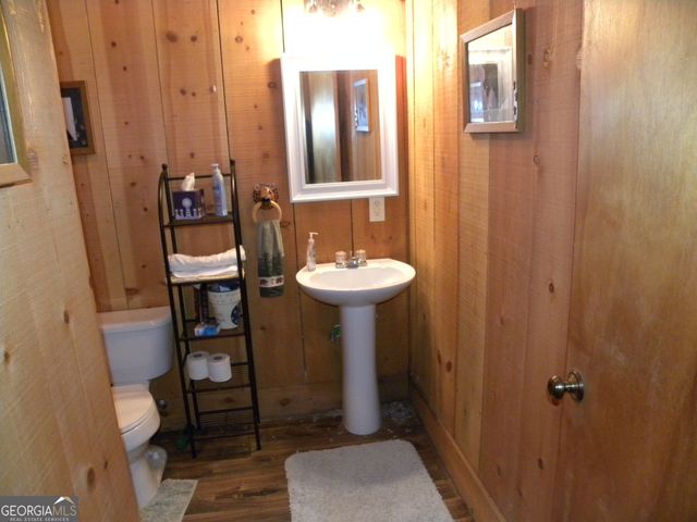 551 P. S. Road, Toccoa, GA 30577