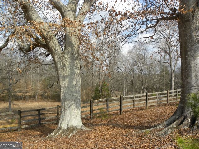 551 P. S. Road, Toccoa, GA 30577