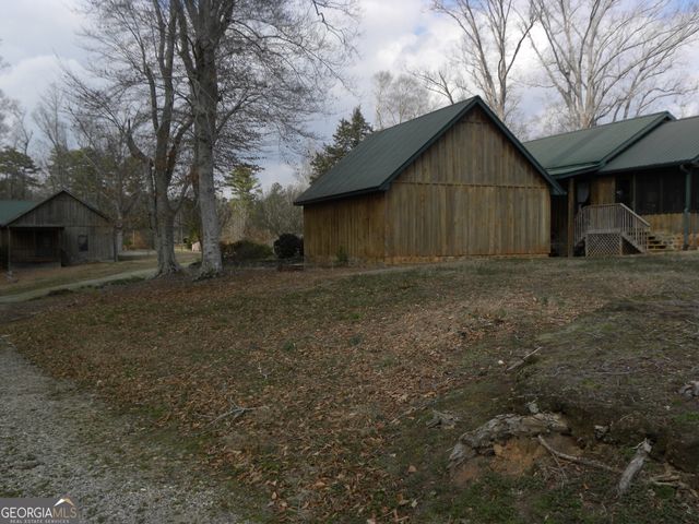 551 P. S. Road, Toccoa, GA 30577