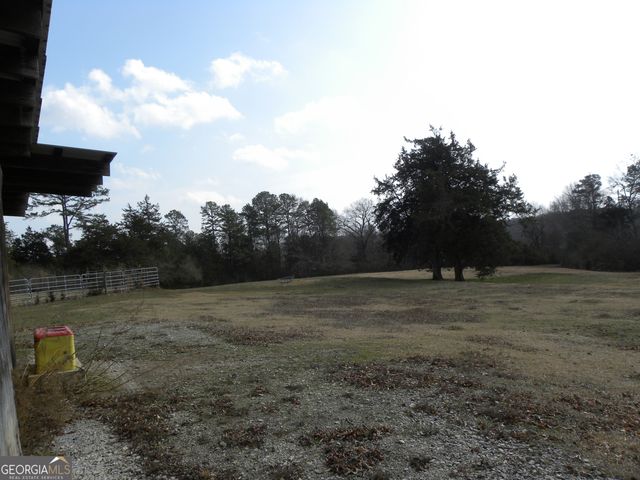 551 P. S. Road, Toccoa, GA 30577