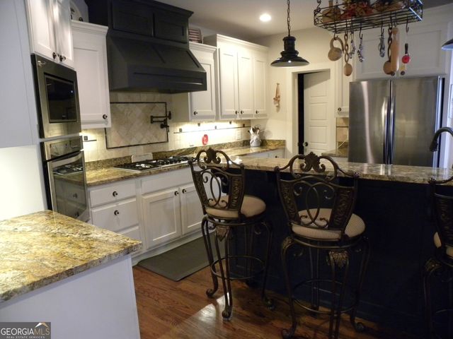 551 P. S. Road, Toccoa, GA 30577