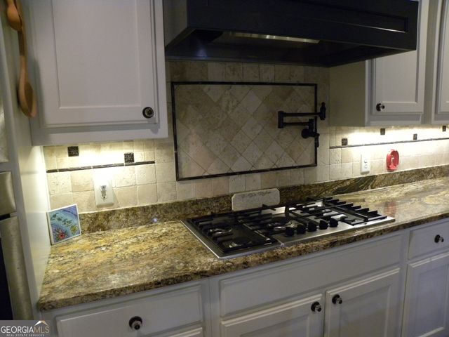 551 P. S. Road, Toccoa, GA 30577