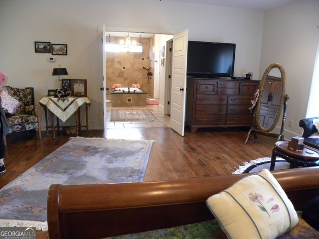 551 P. S. Road, Toccoa, GA 30577