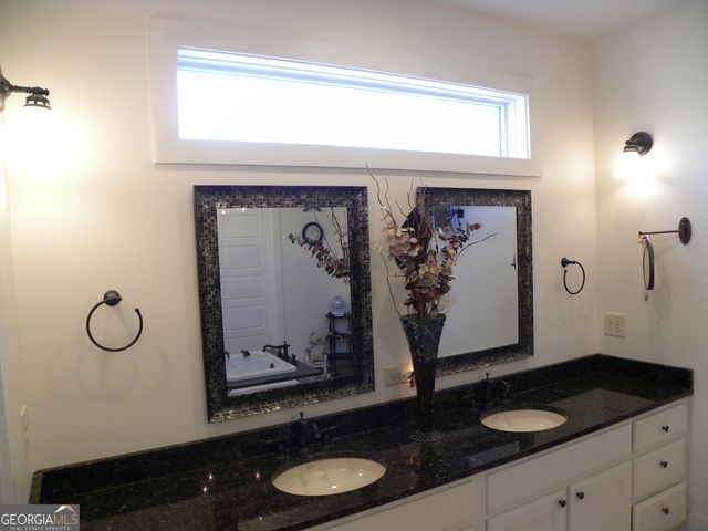 551 P. S. Road, Toccoa, GA 30577