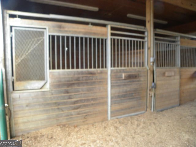 551 P. S. Road, Toccoa, GA 30577