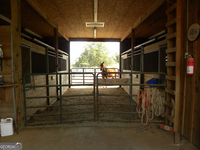 551 P. S. Road, Toccoa, GA 30577