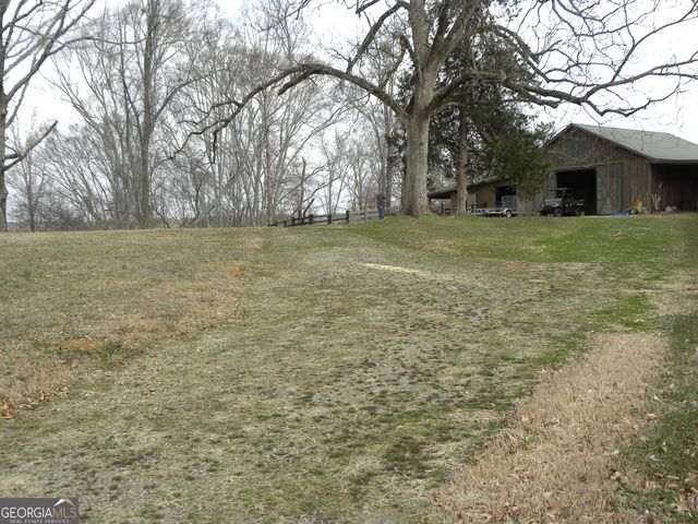 551 P. S. Road, Toccoa, GA 30577