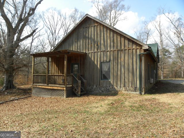 551 P. S. Road, Toccoa, GA 30577