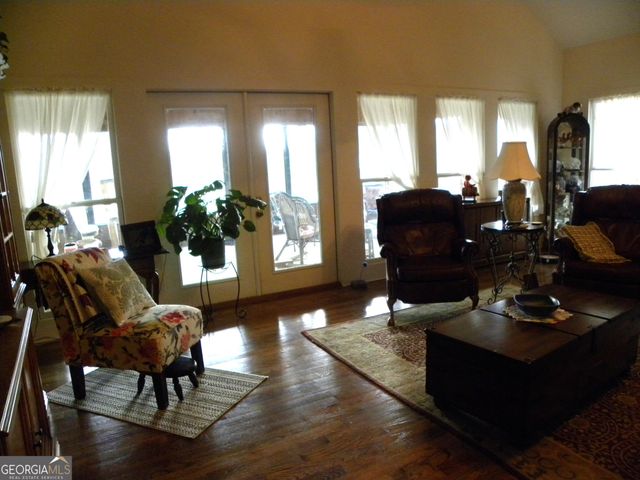 551 P. S. Road, Toccoa, GA 30577