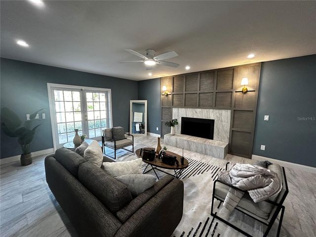 6370 CONNIEWOOD SQUARE, New Port Richey, FL 34653