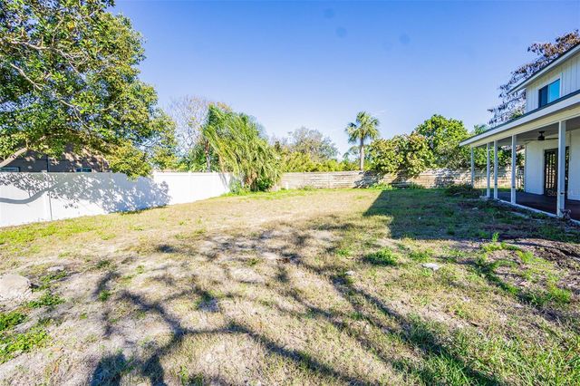 6370 CONNIEWOOD SQUARE, New Port Richey, FL 34653