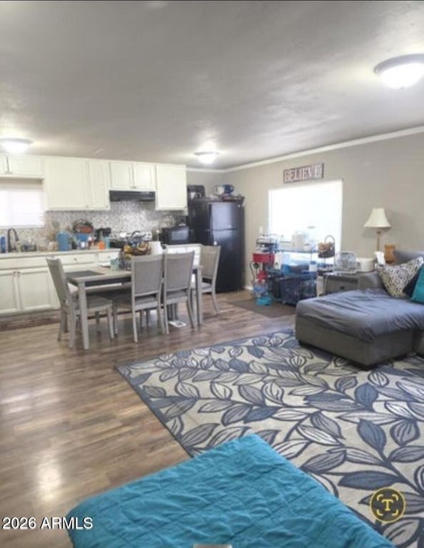Image 4 of property listing at 5950 W Missouri Avenue 141, Glendale, AZ 85301