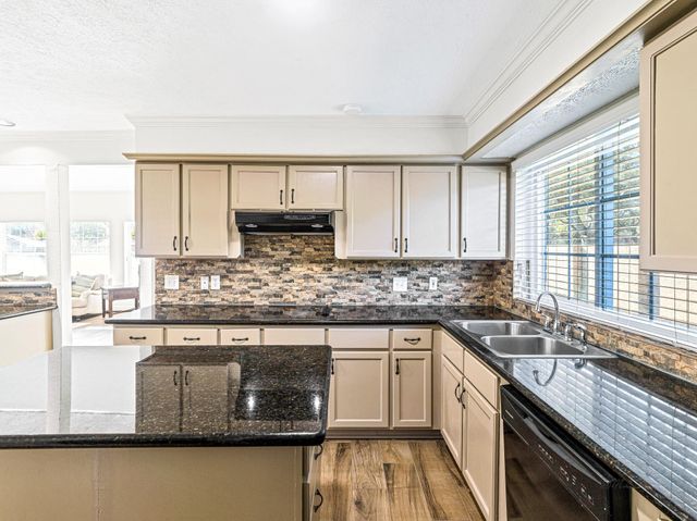 2523 Williams Grant Street, Sugar Land, TX 77479