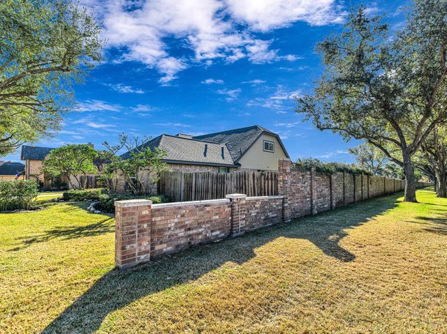 2523 Williams Grant Street, Sugar Land, TX 77479