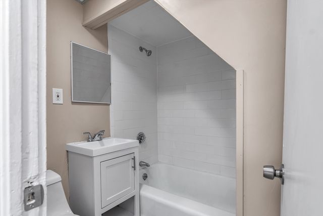 153 Union 1, Lawrence, MA 01841