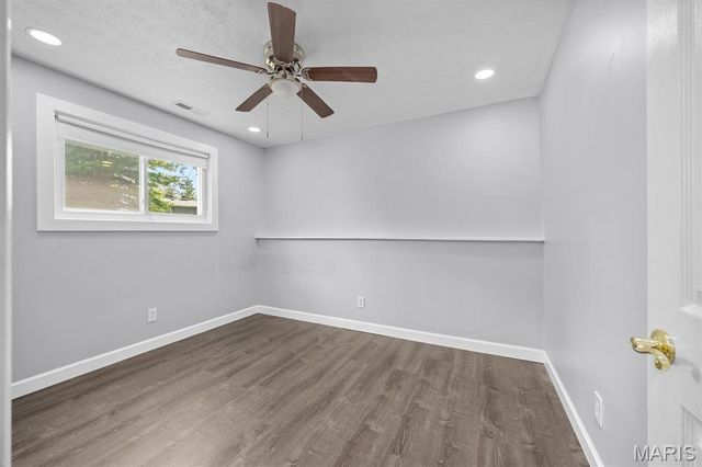 77 S Meadow Lane, Glen Carbon, IL 62034