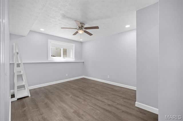 77 S Meadow Lane, Glen Carbon, IL 62034