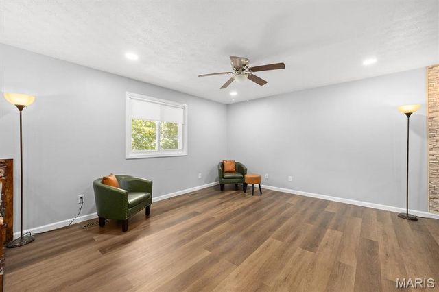 77 S Meadow Lane, Glen Carbon, IL 62034