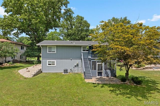 77 S Meadow Lane, Glen Carbon, IL 62034