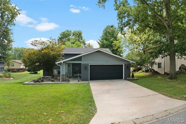 77 S Meadow Lane, Glen Carbon, IL 62034