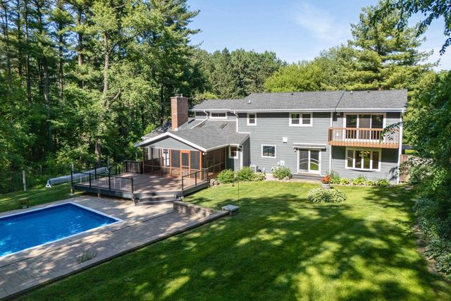 6420 Brandywood Trail, Sun Prairie, WI 53590