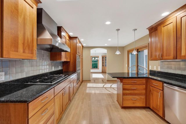 6420 Brandywood Trail, Sun Prairie, WI 53590