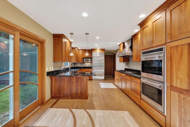 6420 Brandywood Trail, Sun Prairie, WI 53590
