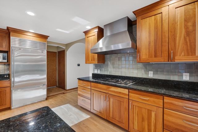 6420 Brandywood Trail, Sun Prairie, WI 53590