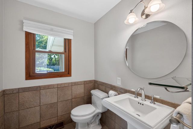6420 Brandywood Trail, Sun Prairie, WI 53590