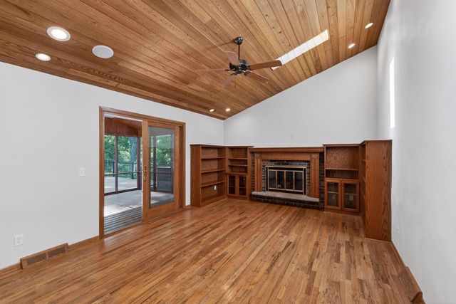 6420 Brandywood Trail, Sun Prairie, WI 53590